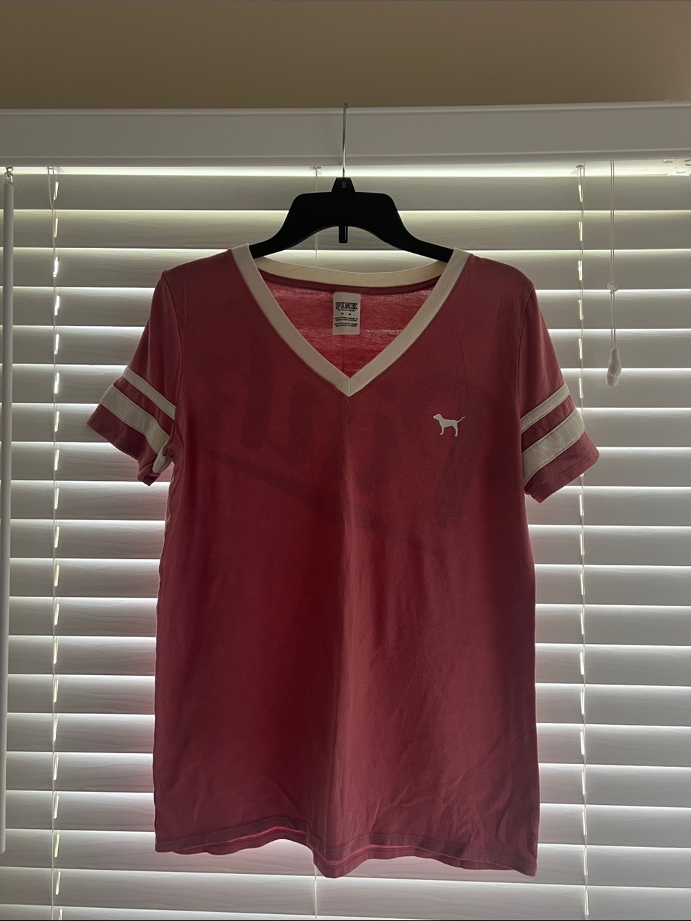 PINK Victoria's Secret Raspberry V-Neck Short Sleeve Tee with White Trim Size M